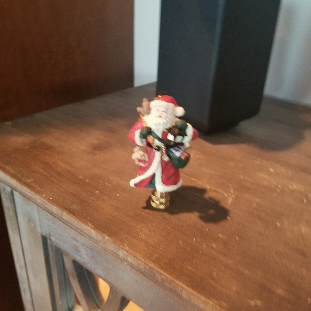 Santa finials